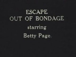 Betty strana escapes od bondáž