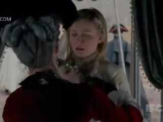 명사 kirsten dunst 최종적으로 벌거 벗은